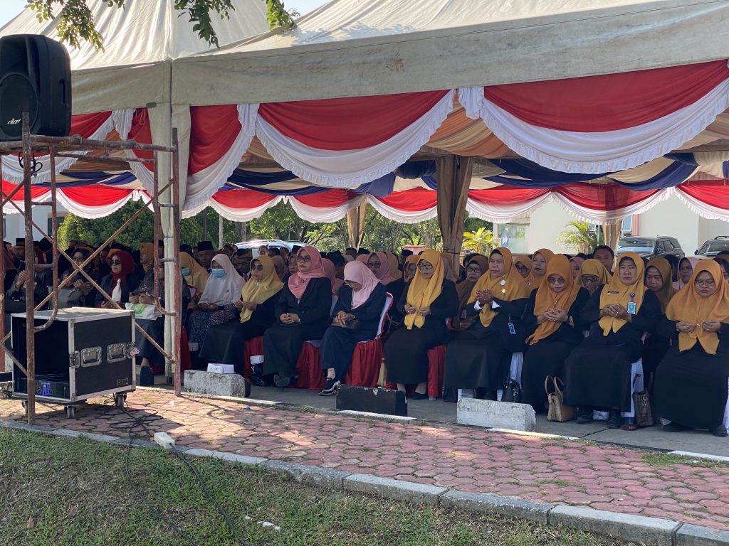 Upacara Peringatan Hari Pahlawan di Halaman Kantor Bupati PPU, Jumat (10/11/2023).