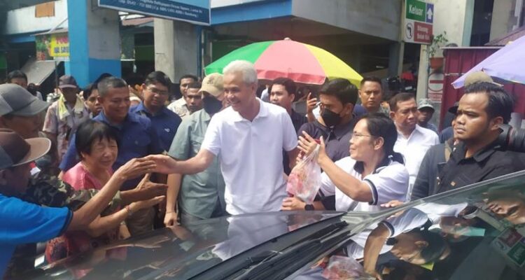 Ganjar safari di Pasar Baru