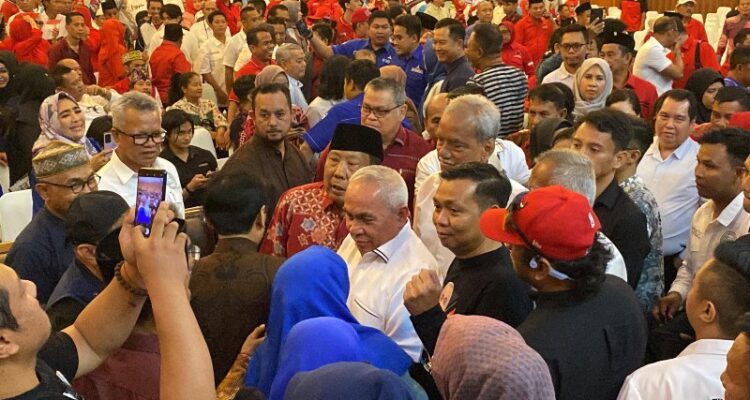 Isran-Hadi disambut simpatisan