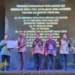 PLN UIP KLT mendapatkan dua penghargaan dari Penjabat (Pj) Gubernur Kalimantan Timur (Kaltim) dalam acara Malam Penganugerahan Keselamatan dan Kesehatan Kerja (K3) Provinsi Kalimantan Timur Tahun 2024, menjelang HUT kemerdekaan RI ke-79.