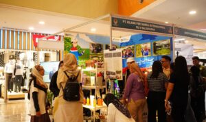 PT KPI Unit Balikpapan menampilkan berbagai inovasi berkelanjutan dan inisiatif hijau dalam acara bergengsi Indonesia Climate Change Expo & Forum (ICCEF) 2024 di BSB.