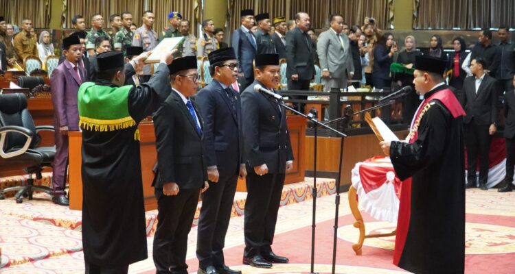 Pelantikan unsur pimpinan DPRD PPU yang digelar pada Senin (30/9/2024) di Kantor DPRD PPU.