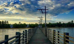 Salah satu destinasi wisata di PPU, Pantai Tanjung Jumlai. (foto: net)