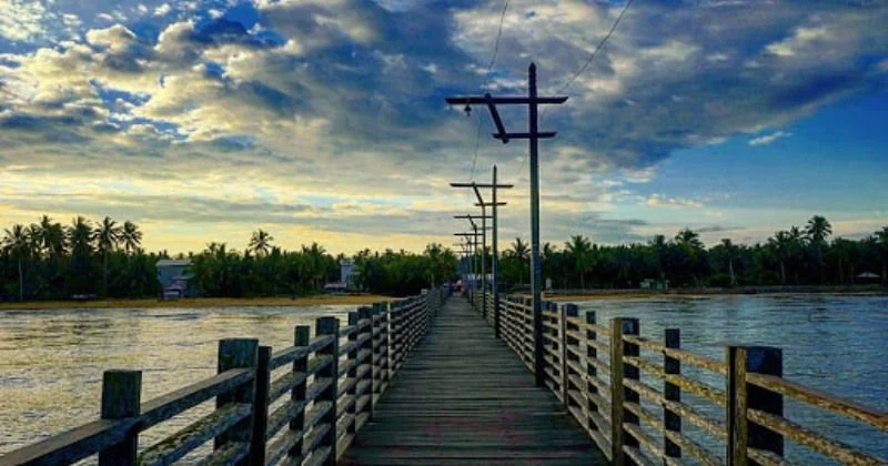Salah satu destinasi wisata di PPU, Pantai Tanjung Jumlai. (foto: net)