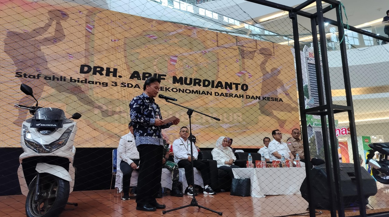 drh. Arief Murdiyatno saat wakili Pj. Gubernur Kaltim Membuka Acara Kejuaraan 3x3 Basket.