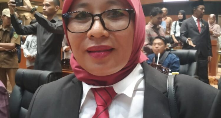 Anggota Komisi II DPRD PPU, Sujiati.