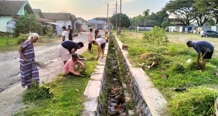 Ilustrasi kegiatan kerja bakti untuk menciptakan lingkungan sehat. (Istimewa)