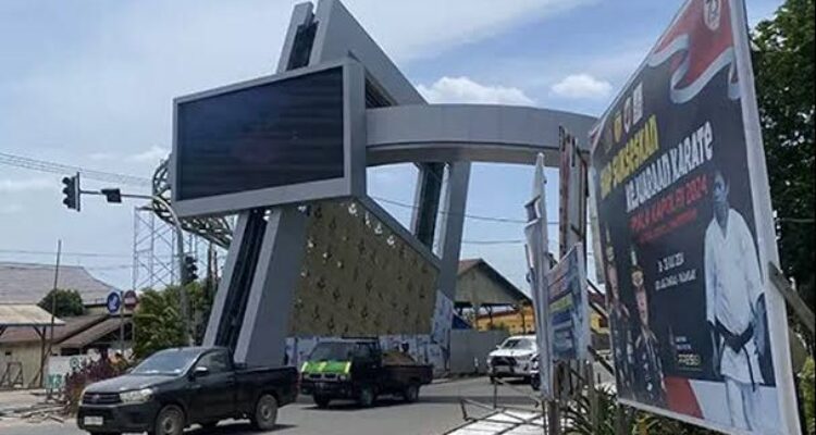 Revitalisasi gapura KM 5 memiliki tujuan yang baik, yakni memperkenalkan pariwisata melalui videotron sekaligus memperindah Kota Tanjung Redeb.