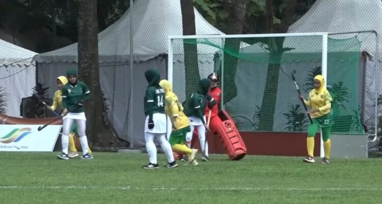 Ilustrasi Hockey Outdoor Putri.