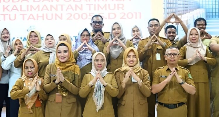 Pemusnahan Arsip Dispora Kaltim bersama DPK Kaltim.