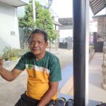 Pelatih TC Pra-Popnas Bola Voli Putri, Burhanuddin.