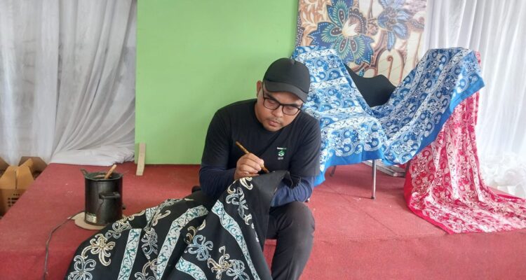 Batik khas Berau yang perlu terus dipromosikan dan dikembangkan.