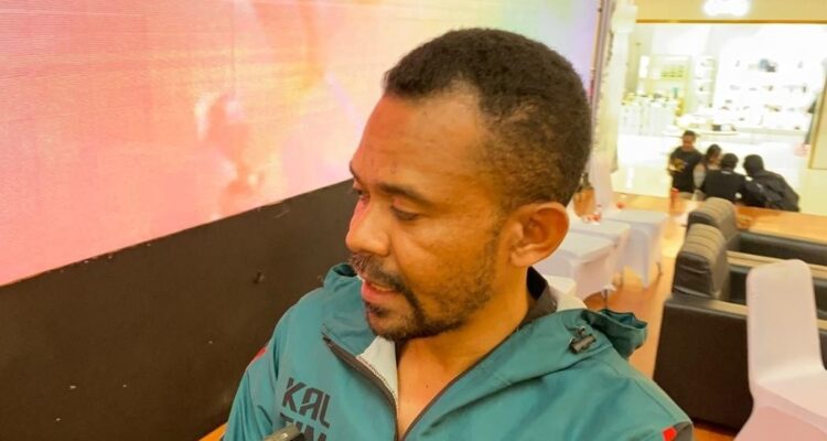 Pelatih PON Cabor Taekwondo, Junaidi Alfred Blegur Sabeum.